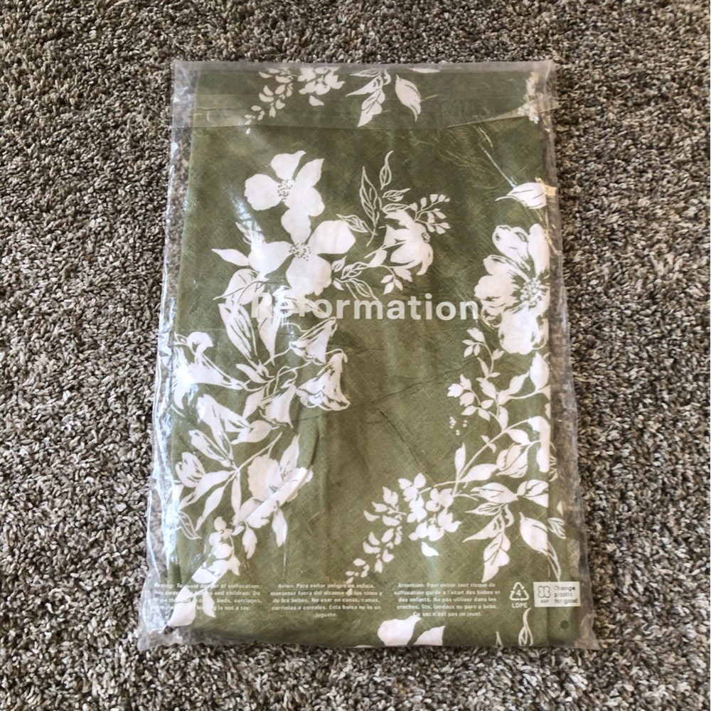 Reformation Casette Linen Dress - Willow - Picture 7 of 8